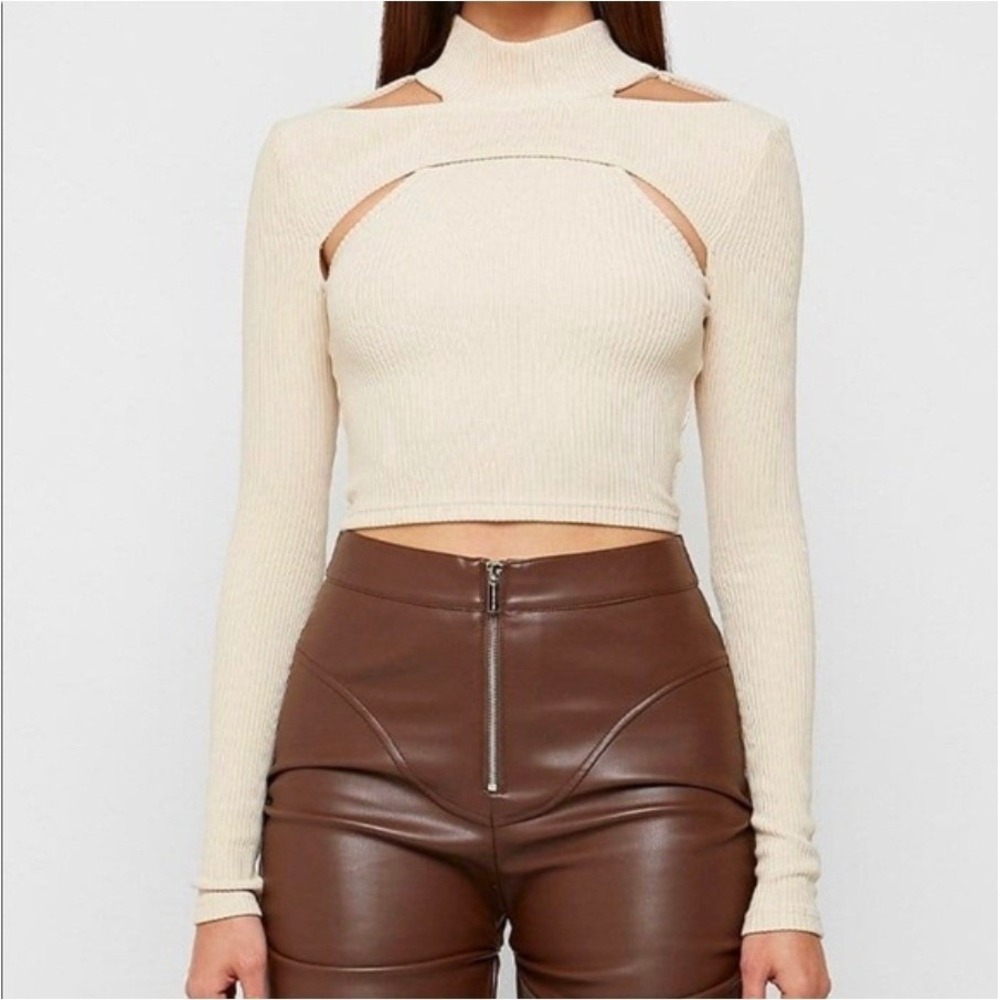 Maniere De Voir White Ribbed Rubbed Cold Shoulder Mock Neck Crop Top Size 12